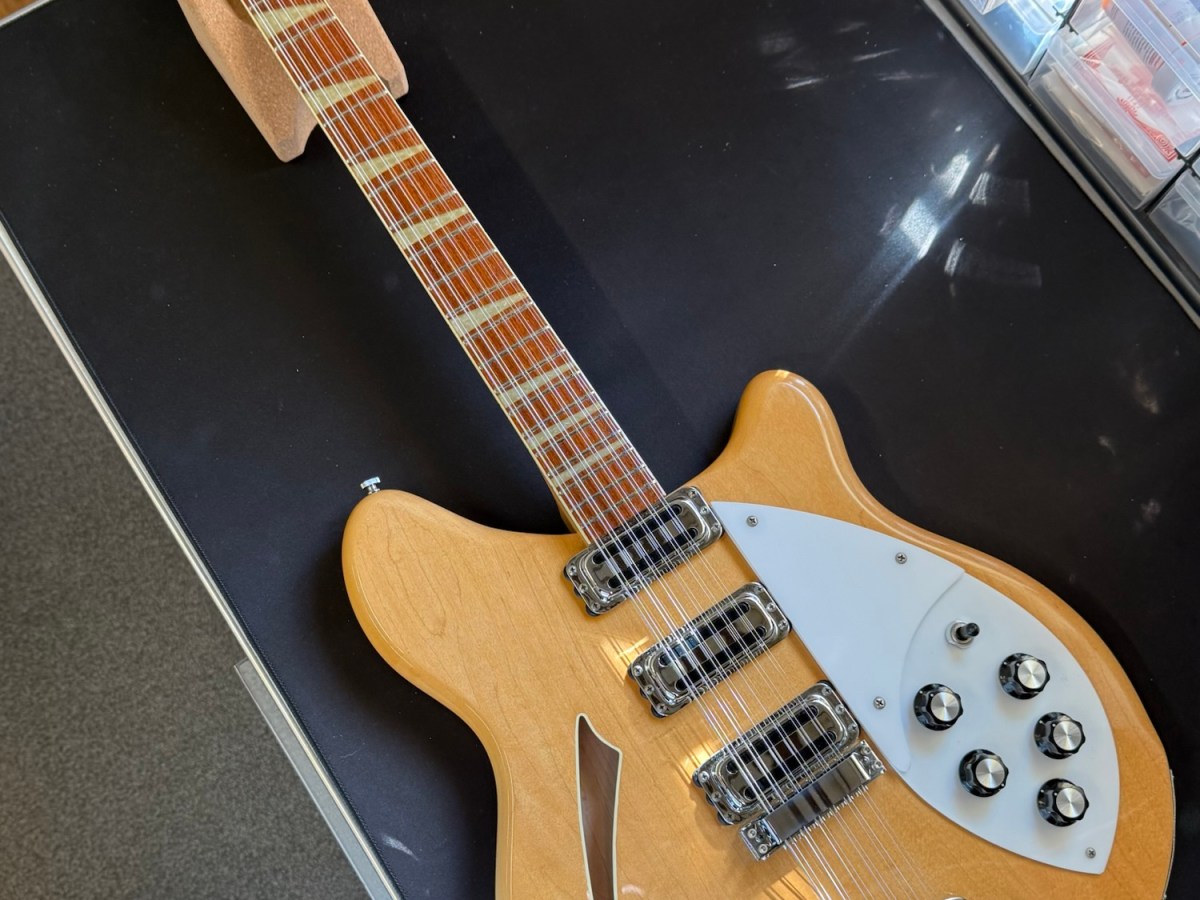 The First to the Biddeford Bench: Rickenbacker 370 12 RME Part 2. Bridge, Electronics, Set&nbsp;Up.